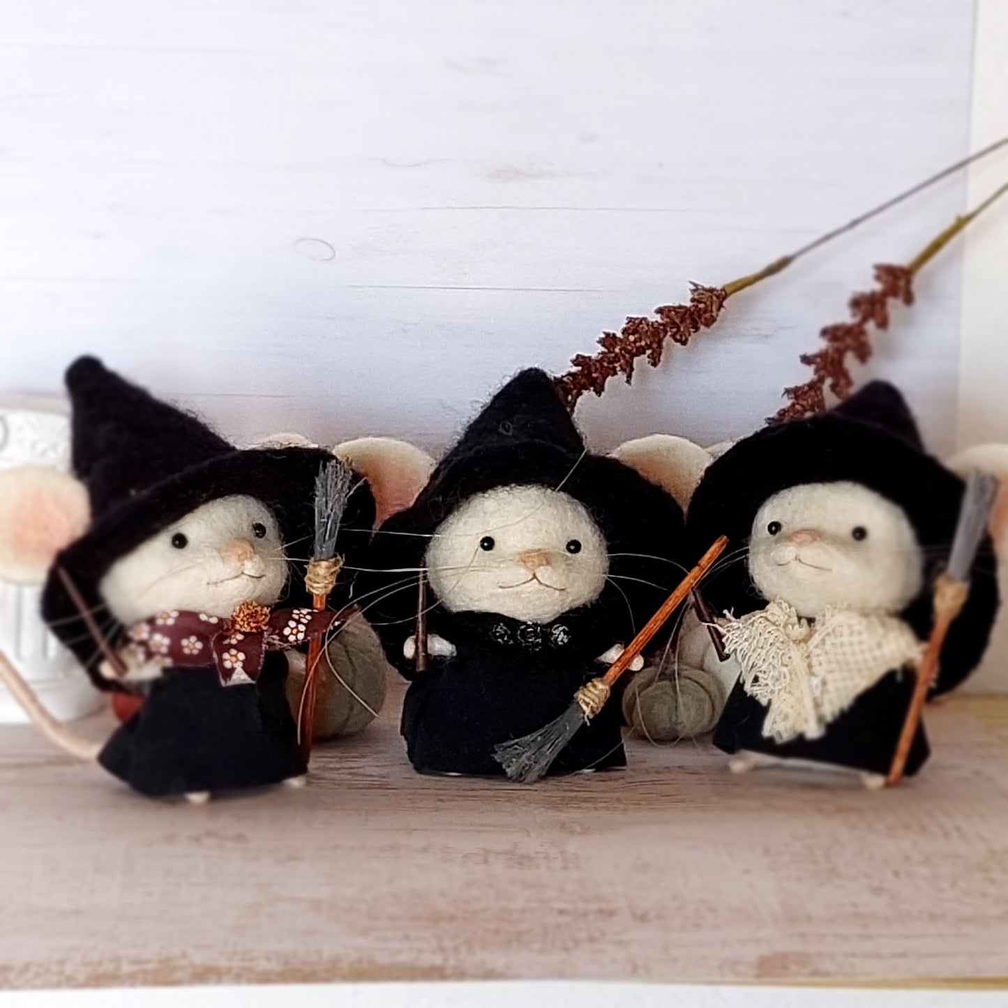 Needle felted mouse witch Agnes Willowfen