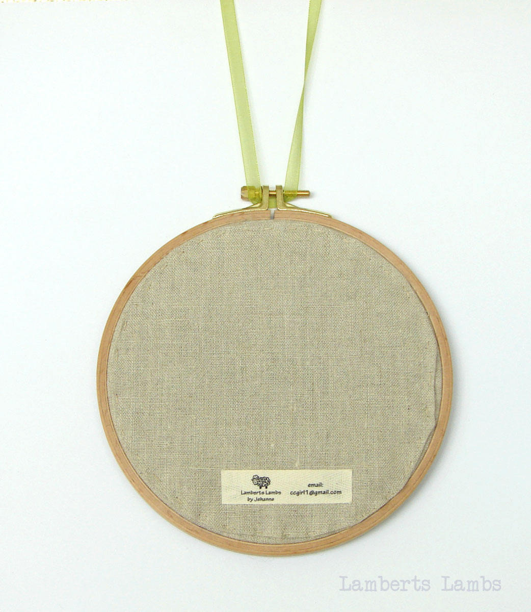 Needle felted 3D Wool Painting of Love mouse in an embroidery hoop