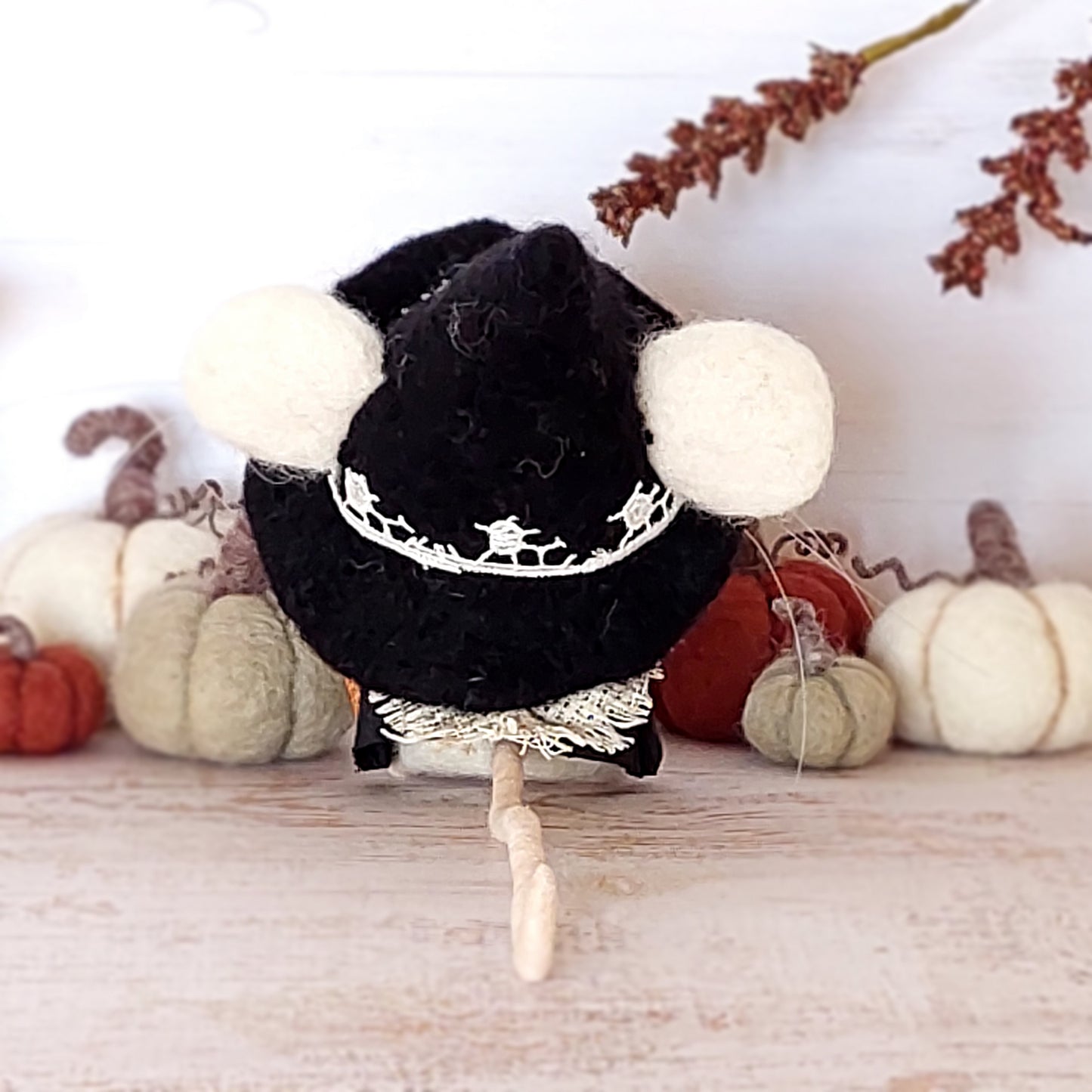 Needle felted mouse witch Agnes Willowfen