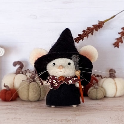 Needle felted mouse witch Hazel Rowanmere