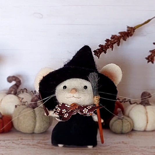 Needle felted mouse witch Hazel Rowanmere