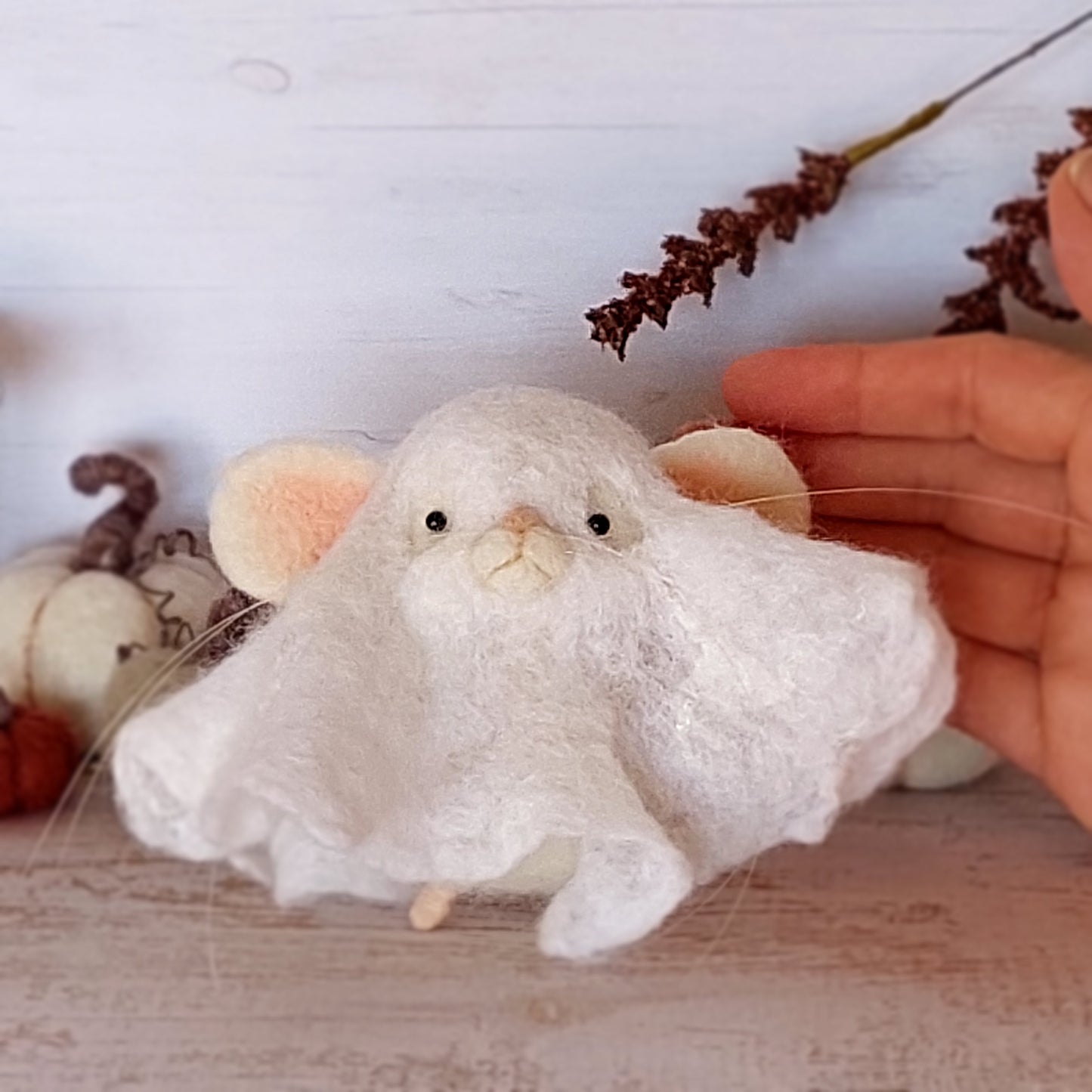 Needle felted mouse Ghost Pipa Tattertail