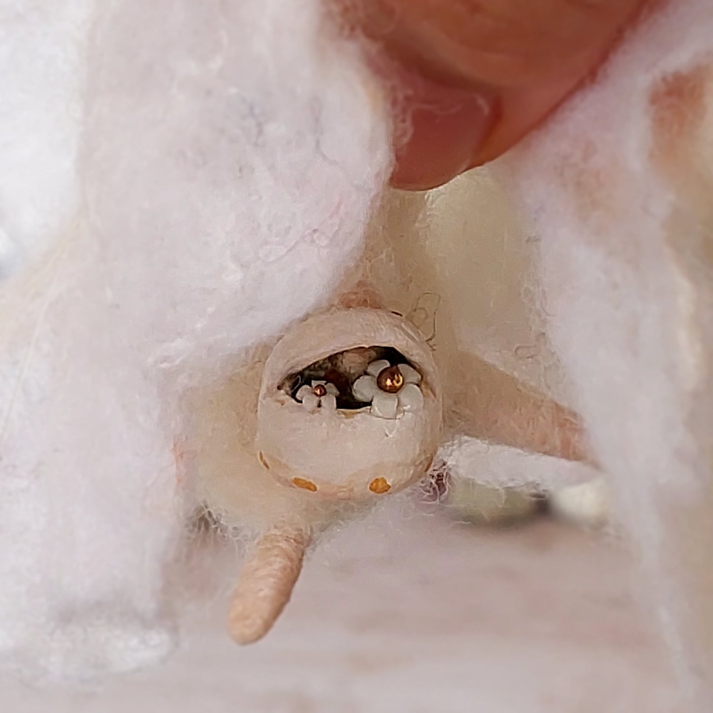 Needle felted mouse Ghost Pipa Tattertail