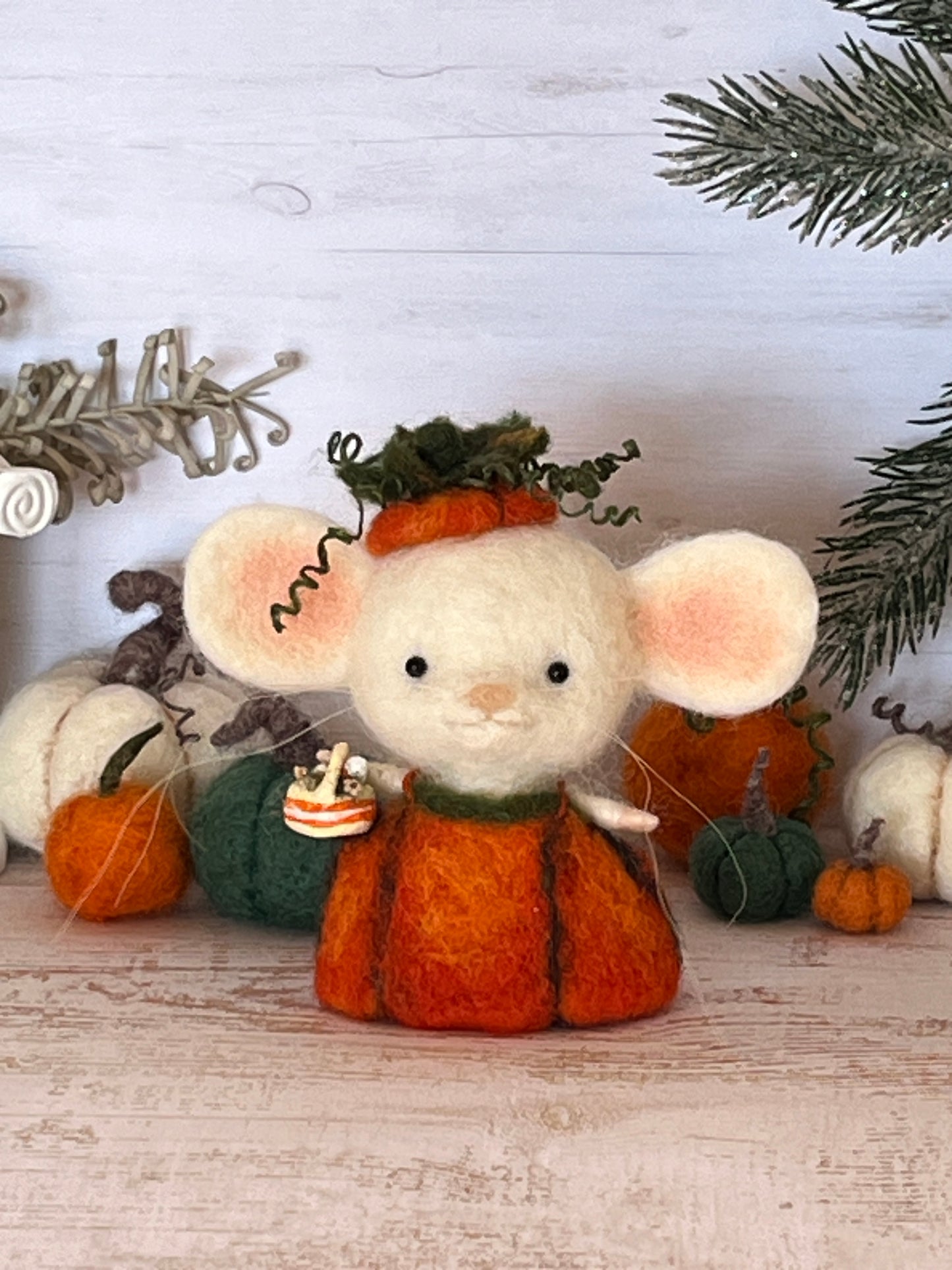 Needle felted mouse  Guardians of the pumpkin patch Tansy Thimbletoe
