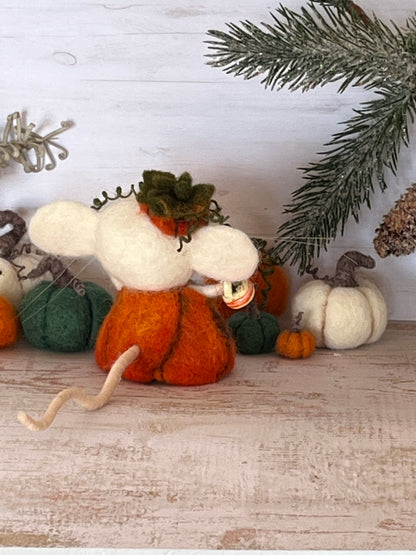 Needle felted mouse Guardians of the pumpkin patch Marigold Fernwhip