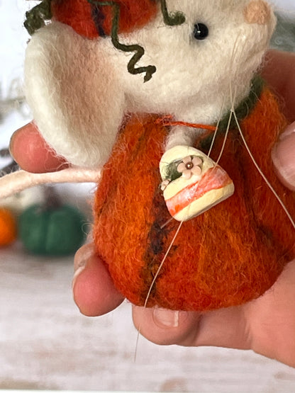 Needle felted mouse Guardians of the pumpkin patch Marigold Fernwhip
