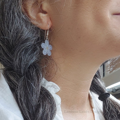 Minimalistic Purple daisy flower earrings, handmade simple hanging  daisy earrings