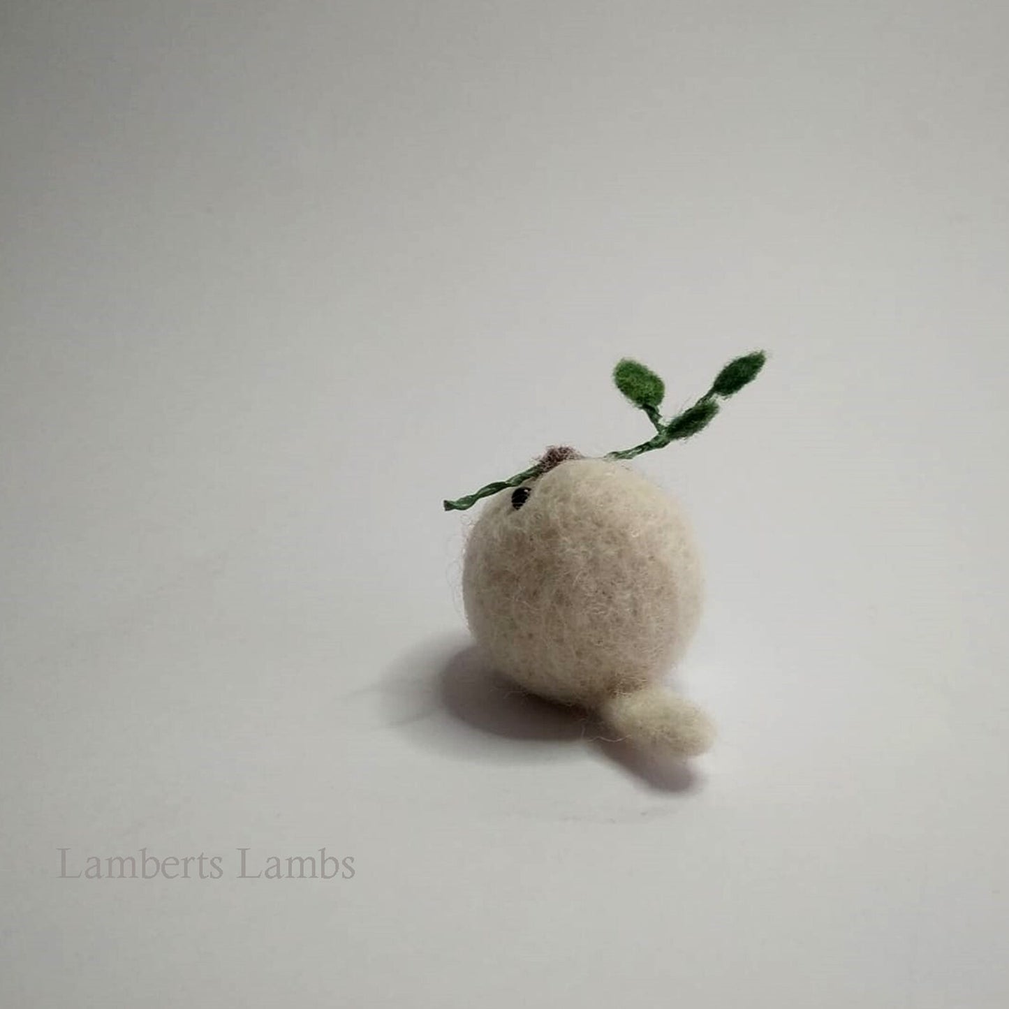 Needle felted Dove, white felted wool bird, handmade bird of peace