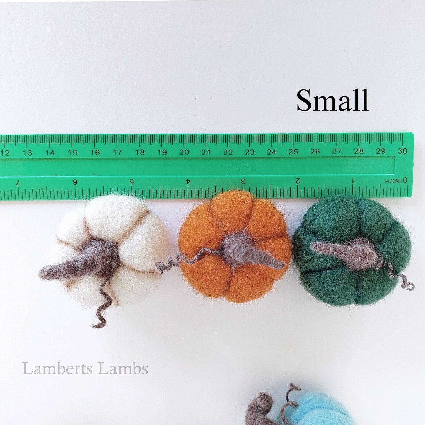 Handmade Needle felted wool Pumpkin, small and medium doll house side pumpkins