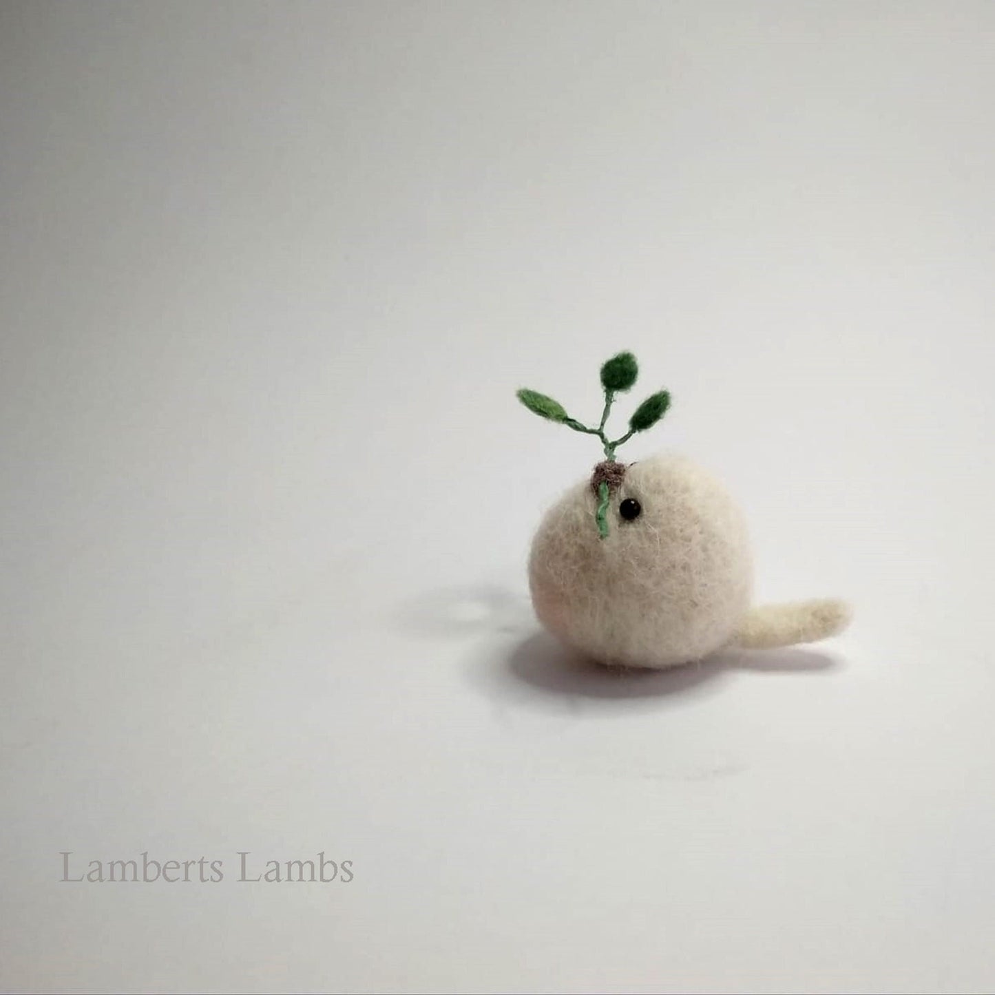 Needle felted Dove, white felted wool bird, handmade bird of peace