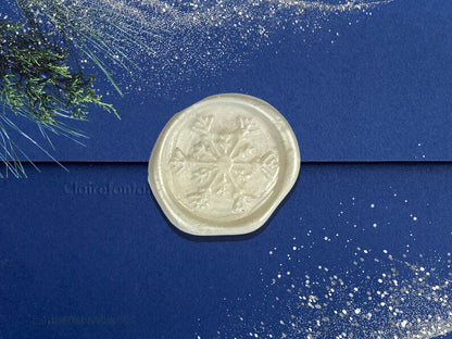 6 Simple Snowflake wax seal stickers, A set of 6 Premade Simple Snowflake wax seal stickers for journaling, gift wrapping decor