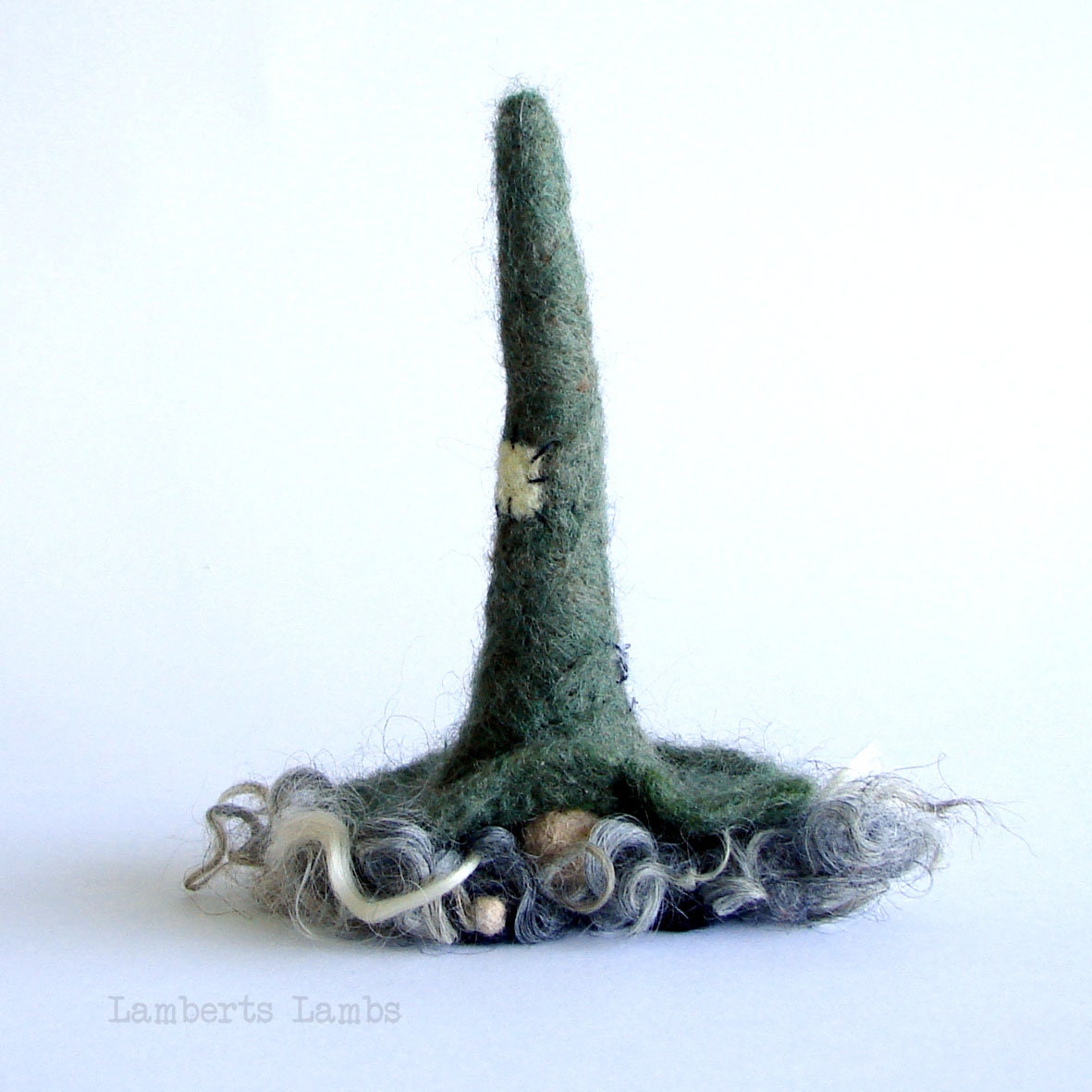 Needle felted gnome, Felted Gnome, Needle Felted Scandinavian Gnome, Witch Gnome Felted Tomte Wool Nisse Hairy Gnome