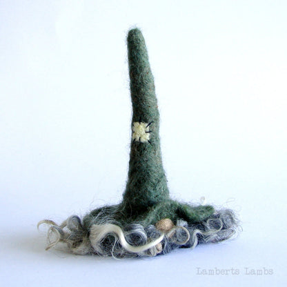 Needle felted gnome, Felted Gnome, Needle Felted Scandinavian Gnome, Witch Gnome Felted Tomte Wool Nisse Hairy Gnome