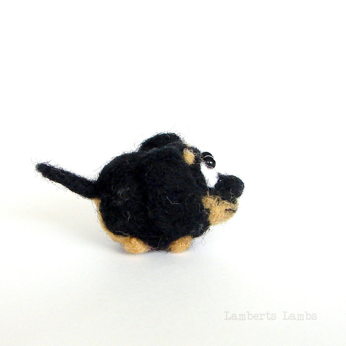 Needle felted Dachshund Felted dog, Tiny wool dog