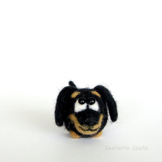 Needle felted Dachshund Felted dog, Tiny wool dog