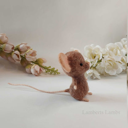 Needle Felted Brown Mouse