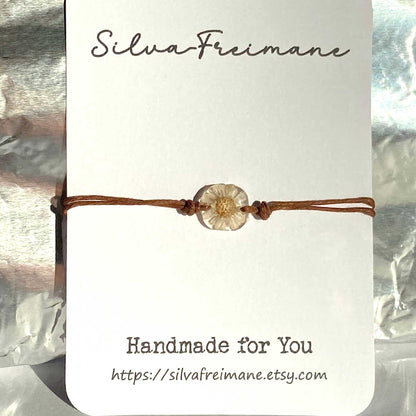 Small Off-White Flower String bracelet, Friendship bracelet with handmade flower charm, minimal bracelet.