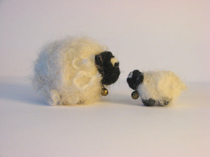 Needle Felted Sheep  Mama sheep with lamb